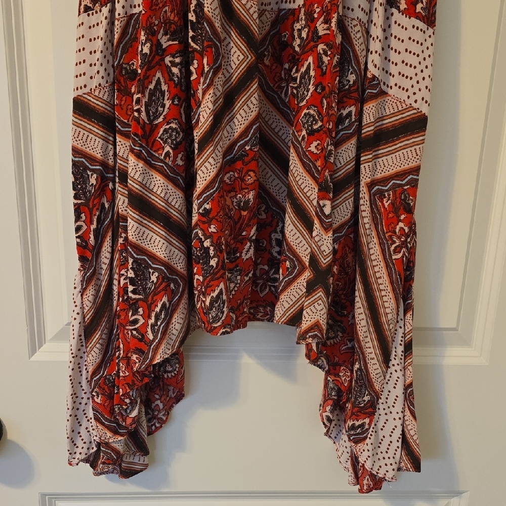 Free People Multicolor Bohemian Skirt With Pockets. Adorable Hemline. Size 0 - Picture 4 of 13